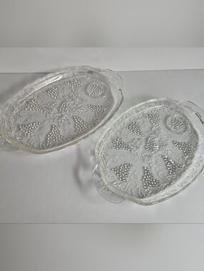 Vintage Anchor Hocking Grape Grapevine Serva Snack Plate Set Of 2